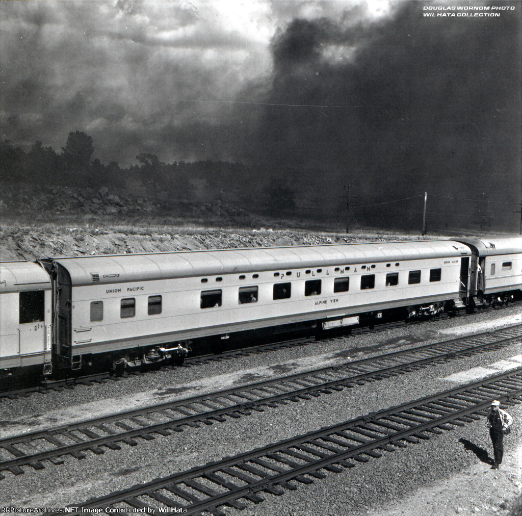 UP 14 Section Sleeper "Alpine View"